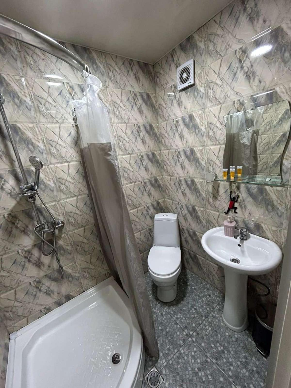 Mr Guest House Tbilisi ภายนอก รูปภาพ